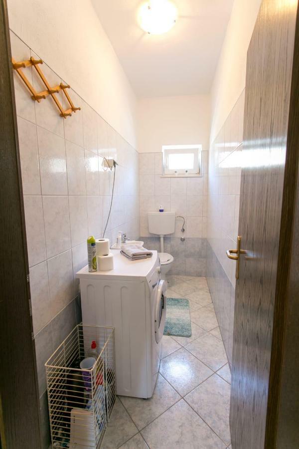Apartman Antea Apartment Kastel Stari Bagian luar foto