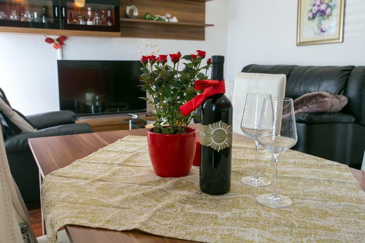Apartman Antea Apartment Kastel Stari Bagian luar foto