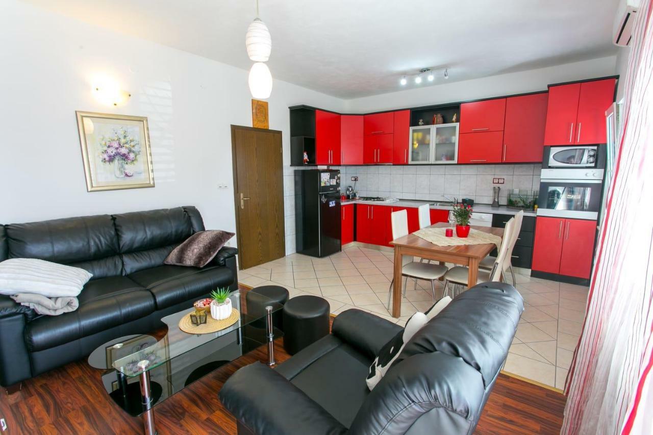 Apartman Antea Apartment Kastel Stari Bagian luar foto
